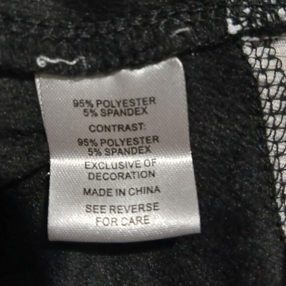 Christmas Top XL Snowmen Black Velour Built in Blouse at Hem & Cuffs Clover+Pine - Picture 13 of 13